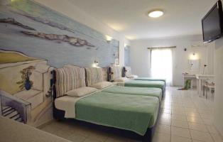 Marios Aparthotel Kamári