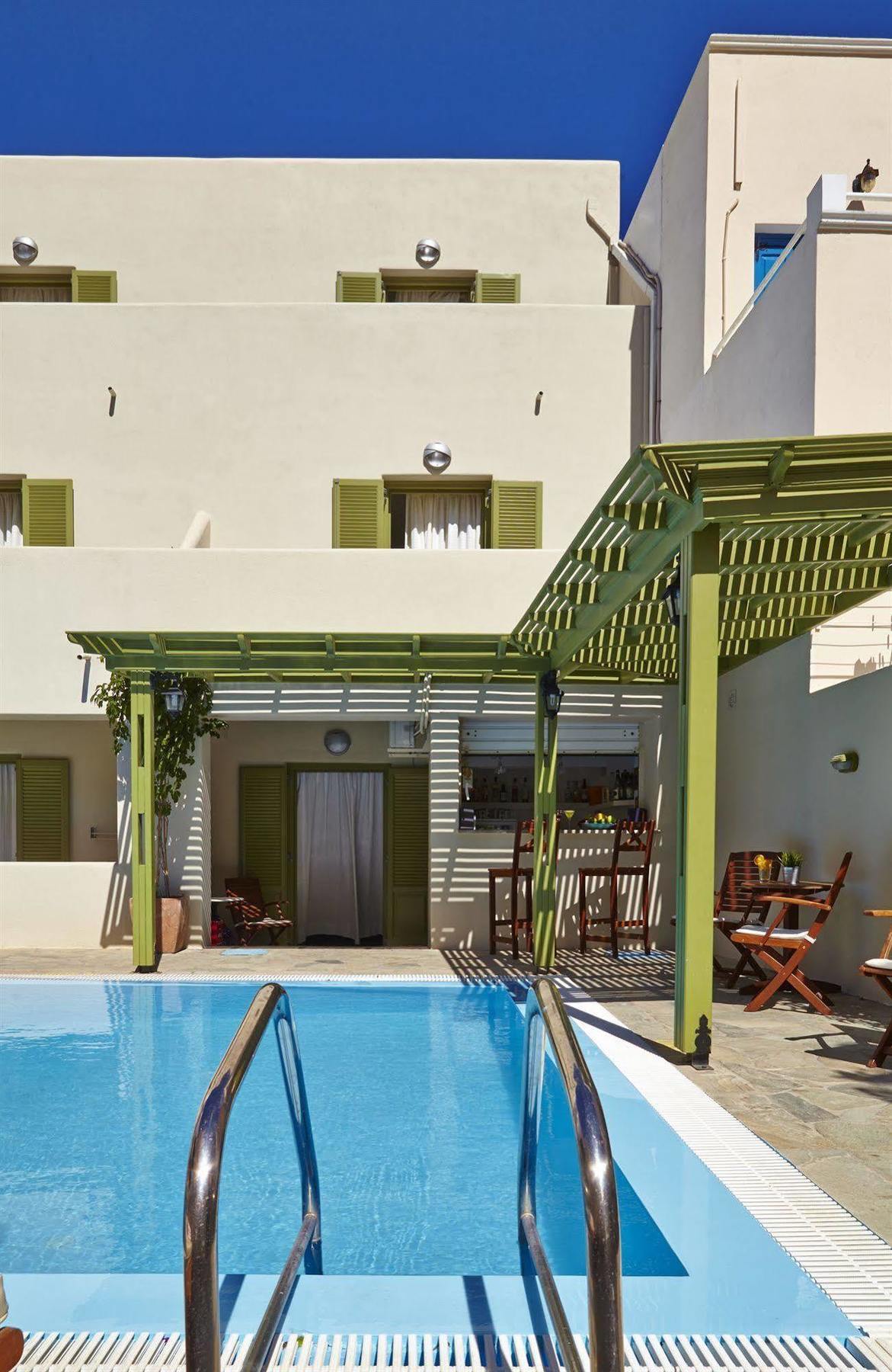 Marios Aparthotel