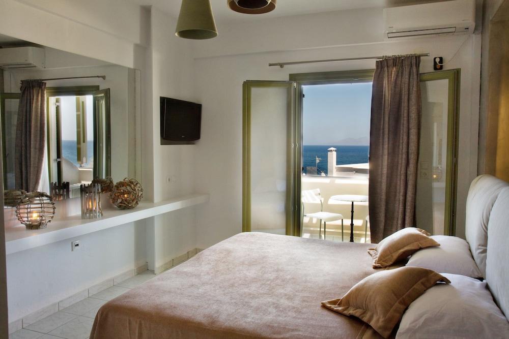 Aparthotel Marios Kamári